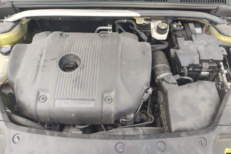 Used Lynk & Co 03 2019 03+ 2.0TD Automatic Wind-Chasing Edition Engine Bay