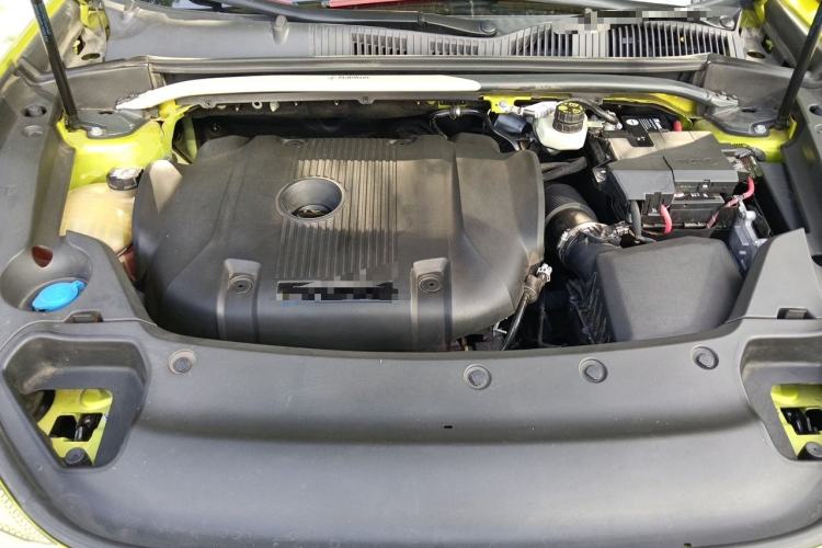 Used Lynk & Co 03 2019 03+ 2.0TD Automatic Wind-Chasing Edition Engine Bay