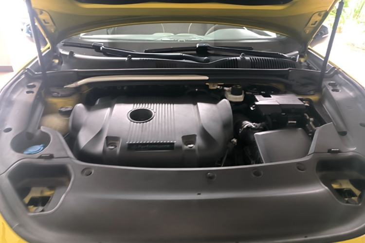 Used Lynk & Co 03 2019 03+ 2.0TD Automatic Wind-Chasing Edition Engine Bay