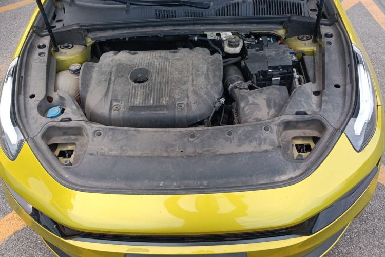 Used Lynk & Co 03 2019 03+ 2.0TD Automatic Wind-Chasing Edition Engine Bay