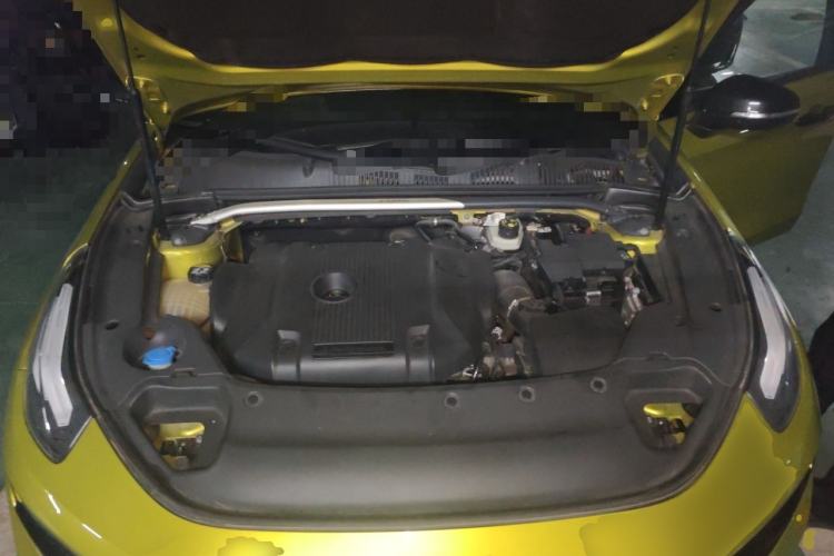 Used Lynk & Co 03 2019 03+ 2.0TD Automatic Wind-Chasing Edition Engine Bay