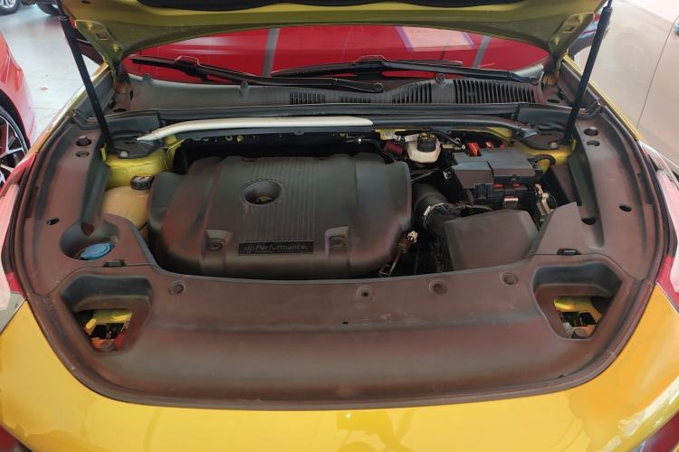 Used Lynk & Co 03 2019 03+ 2.0TD Automatic Wind-Chasing Edition Engine Bay