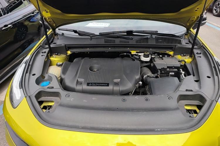 Used Lynk & Co 03 2019 03+ 2.0TD Automatic Wind-Chasing Edition Engine Bay
