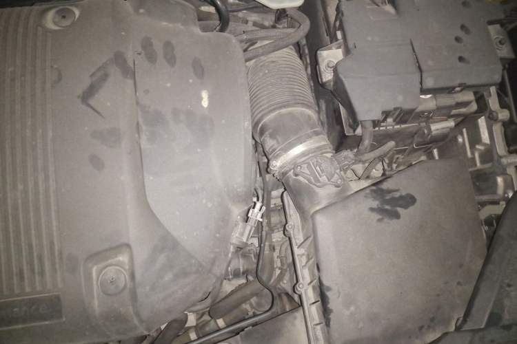 Used Lynk & Co 03 2019 03+ 2.0TD Automatic Wind-Chasing Edition Engine Bay Left