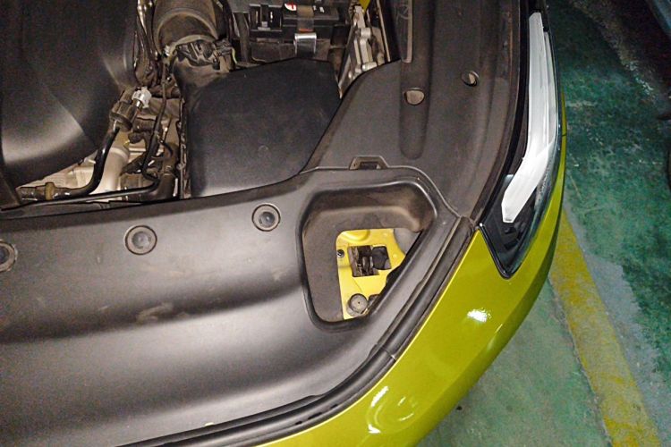 Used Lynk & Co 03 2019 03+ 2.0TD Automatic Wind-Chasing Edition Engine Bay Left