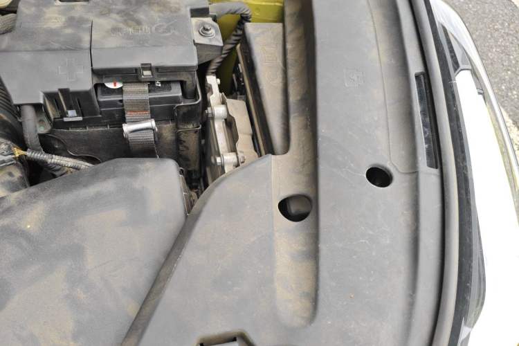 Used Lynk & Co 03 2019 03+ 2.0TD Automatic Wind-Chasing Edition Engine Bay Left