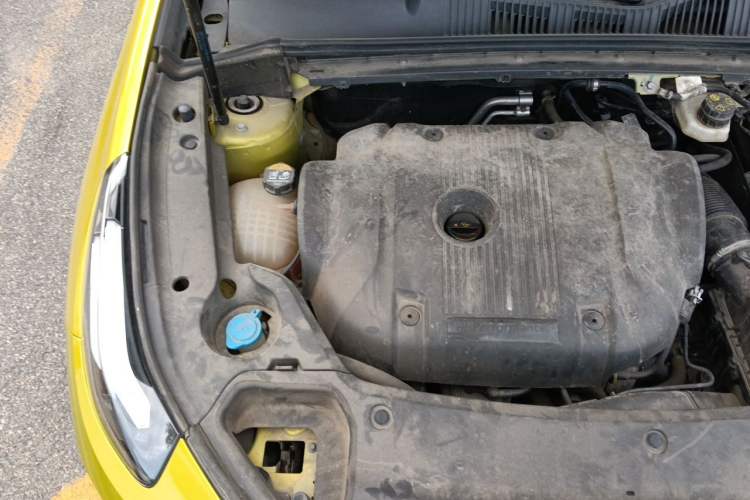 Used Lynk & Co 03 2019 03+ 2.0TD Automatic Wind-Chasing Edition Engine Bay Right