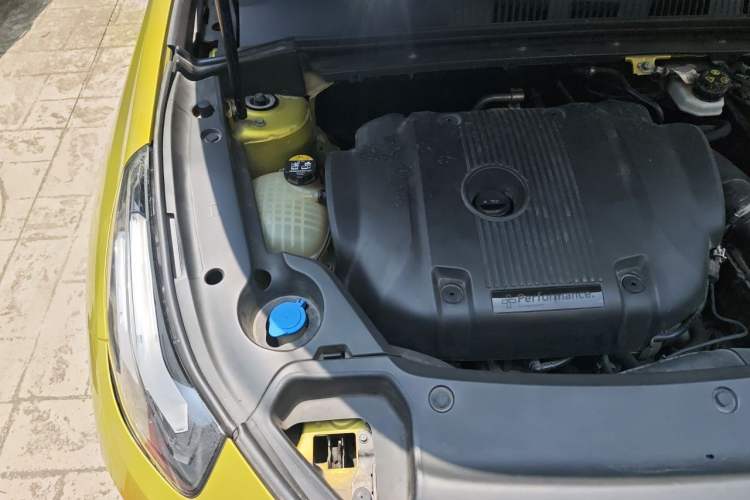 Used Lynk & Co 03 2019 03+ 2.0TD Automatic Wind-Chasing Edition Engine Bay Right