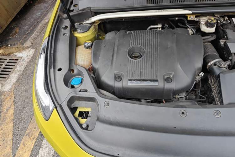Used Lynk & Co 03 2019 03+ 2.0TD Automatic Wind-Chasing Edition Engine Bay Right