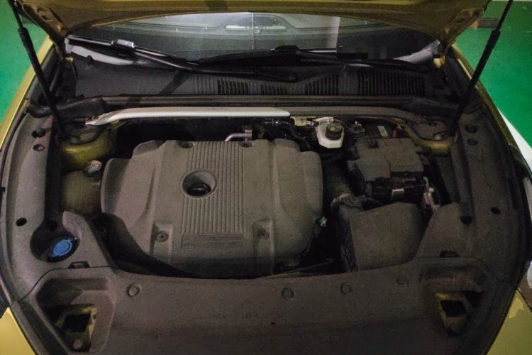 Used Lynk & Co 03 2019 03+ 2.0TD Automatic Wind-Chasing Edition Engine Bay