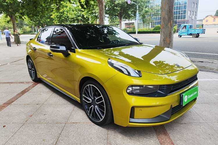 Used Lynk & Co 03 2019 03+ 2.0TD Automatic Wind-Chasing Edition Front Right 45 Deg