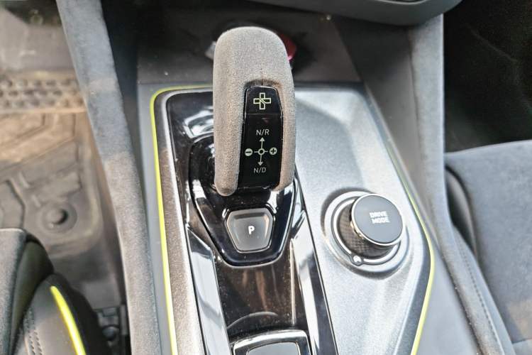 Used Lynk & Co 03 2019 03+ 2.0TD Automatic Wind-Chasing Edition Gear Lever