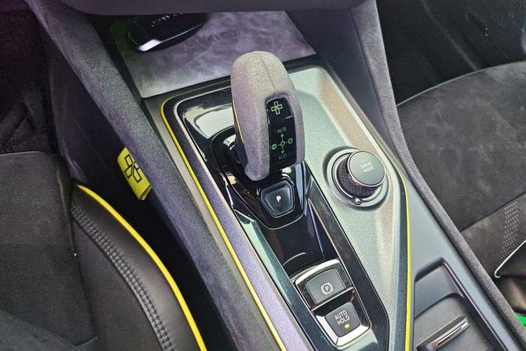 Used Lynk & Co 03 2019 03+ 2.0TD Automatic Wind-Chasing Edition Gear Lever