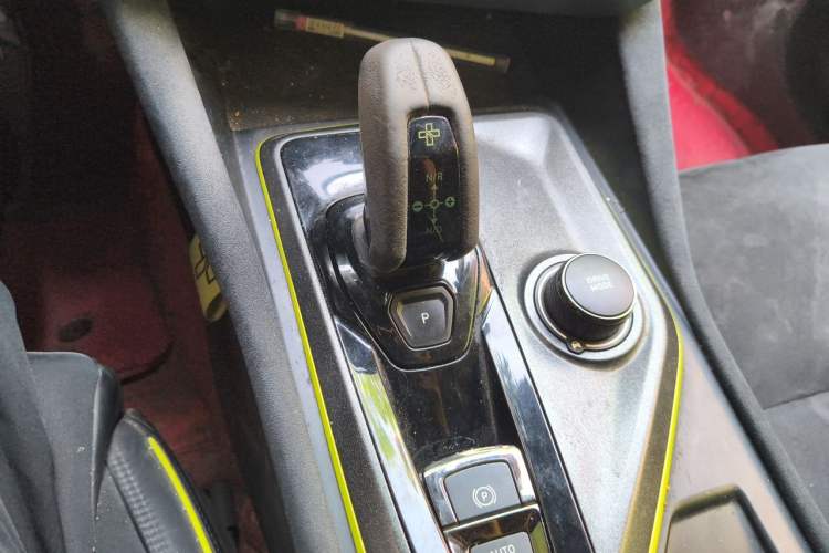 Used Lynk & Co 03 2019 03+ 2.0TD Automatic Wind-Chasing Edition Gear Lever