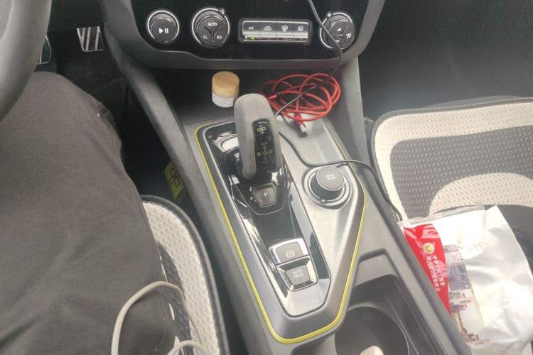 Used Lynk & Co 03 2019 03+ 2.0TD Automatic Wind-Chasing Edition Gear Lever