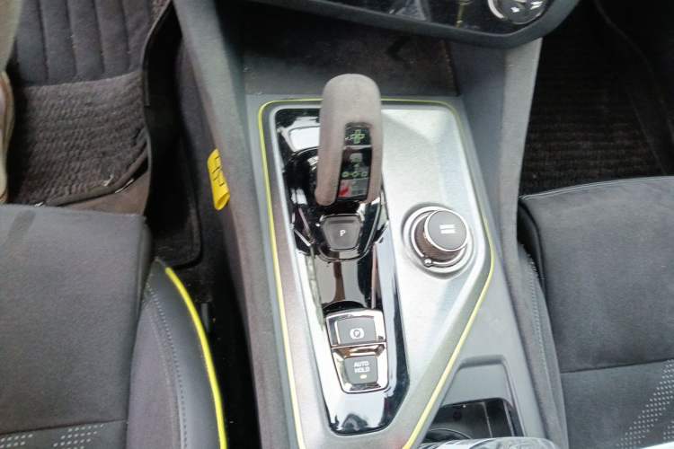 Used Lynk & Co 03 2019 03+ 2.0TD Automatic Wind-Chasing Edition Gear Lever