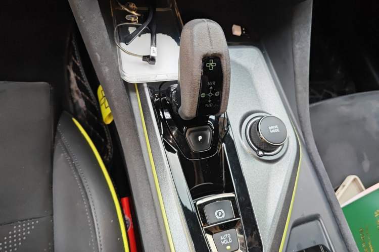 Used Lynk & Co 03 2019 03+ 2.0TD Automatic Wind-Chasing Edition Gear Lever