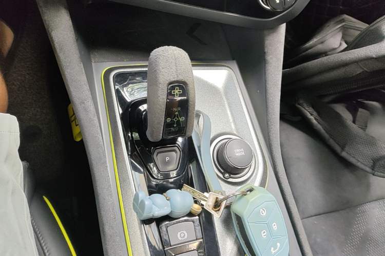 Used Lynk & Co 03 2019 03+ 2.0TD Automatic Wind-Chasing Edition Gear Lever