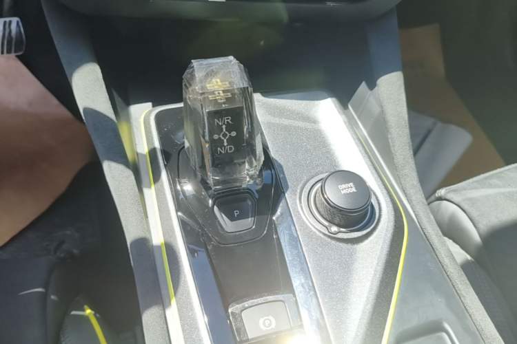 Used Lynk & Co 03 2019 03+ 2.0TD Automatic Wind-Chasing Edition Gear Lever