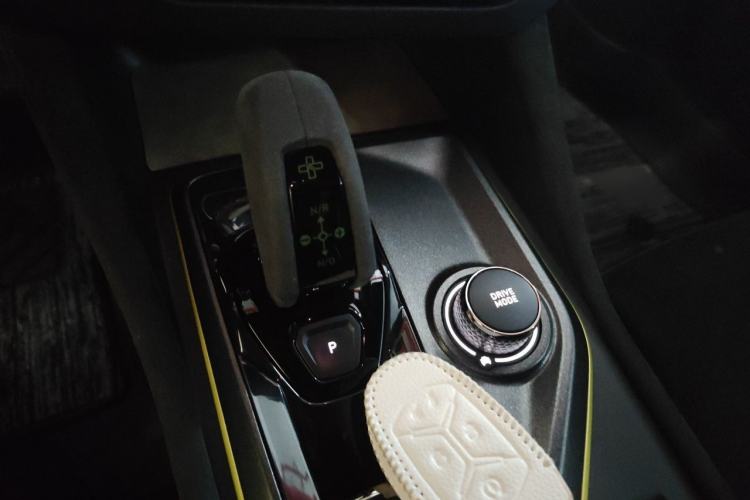 Used Lynk & Co 03 2019 03+ 2.0TD Automatic Wind-Chasing Edition Gear Lever