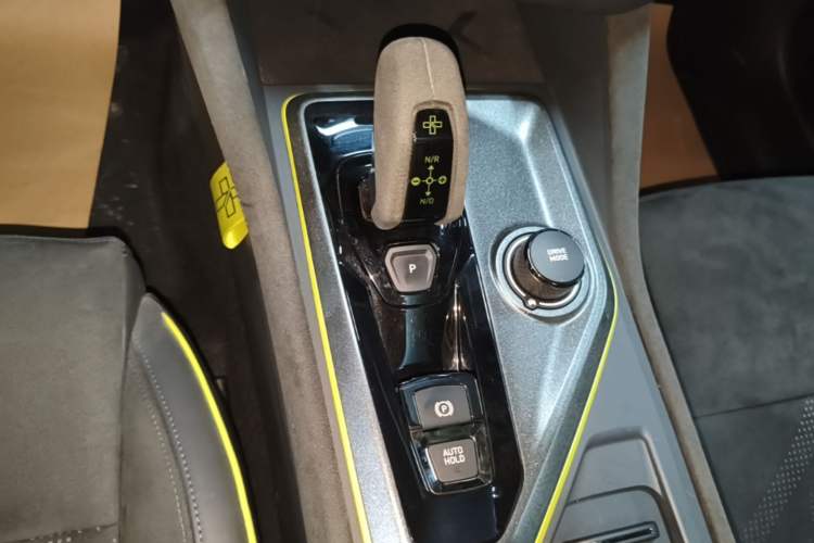 Used Lynk & Co 03 2019 03+ 2.0TD Automatic Wind-Chasing Edition Gear Lever
