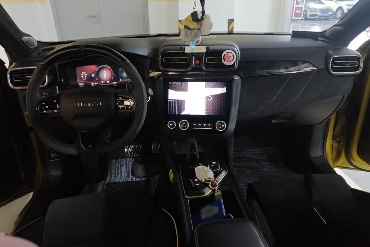 Used Lynk & Co 03 2019 03+ 2.0TD Automatic Wind-Chasing Edition Interior 2