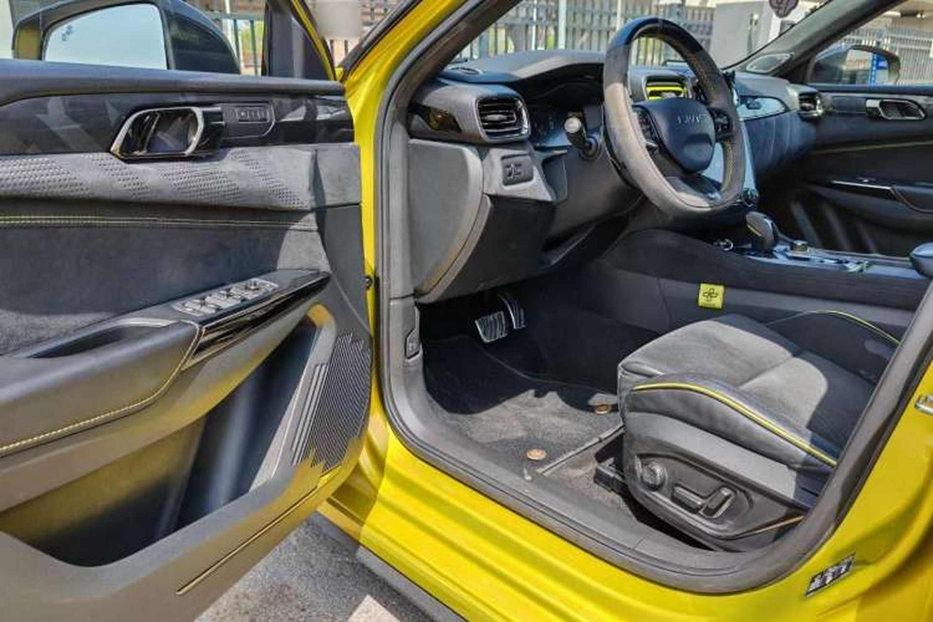 Used Lynk & Co 03 2019 03+ 2.0TD Automatic Wind-Chasing Edition Interior 3
