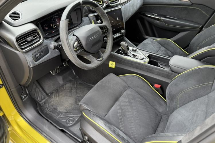 Used Lynk & Co 03 2019 03+ 2.0TD Automatic Wind-Chasing Edition Interior 5