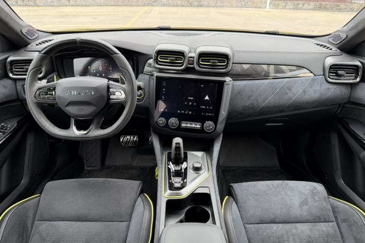 Used Lynk & Co 03 2019 03+ 2.0TD Automatic Wind-Chasing Edition Interior 7