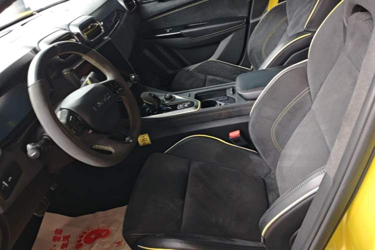 Used Lynk & Co 03 2019 03+ 2.0TD Automatic Wind-Chasing Edition Left Front Seat