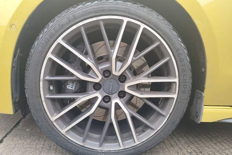 Used Lynk & Co 03 2019 03+ 2.0TD Automatic Wind-Chasing Edition Left Front Wheel Hub