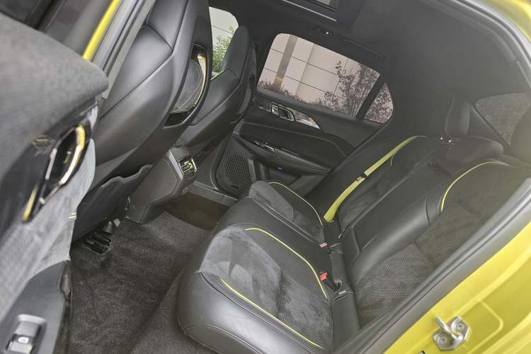 Used Lynk & Co 03 2019 03+ 2.0TD Automatic Wind-Chasing Edition Left Rear Seat