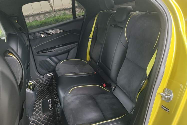 Used Lynk & Co 03 2019 03+ 2.0TD Automatic Wind-Chasing Edition Left Rear Seat