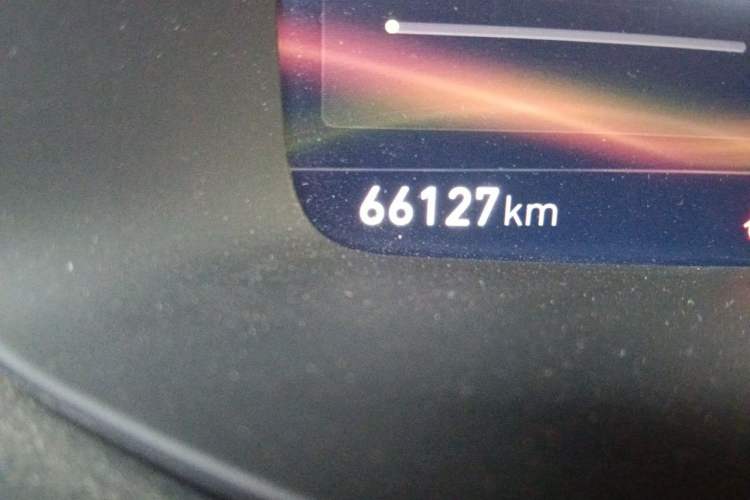 Used Lynk & Co 03 2019 03+ 2.0TD Automatic Wind-Chasing Edition Odometer Close Up