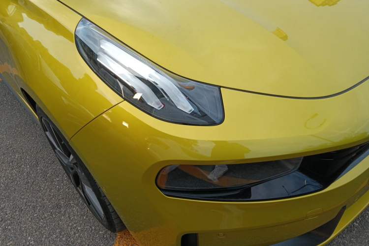 Used Lynk & Co 03 2019 03+ 2.0TD Automatic Wind-Chasing Edition Right Front Headlight