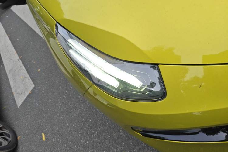 Used Lynk & Co 03 2019 03+ 2.0TD Automatic Wind-Chasing Edition Right Front Headlight