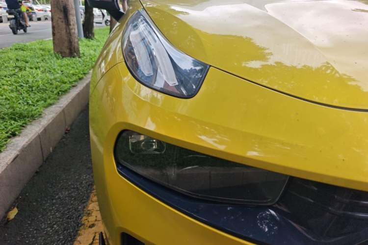 Used Lynk & Co 03 2019 03+ 2.0TD Automatic Performance Package Version Right Front Headlight