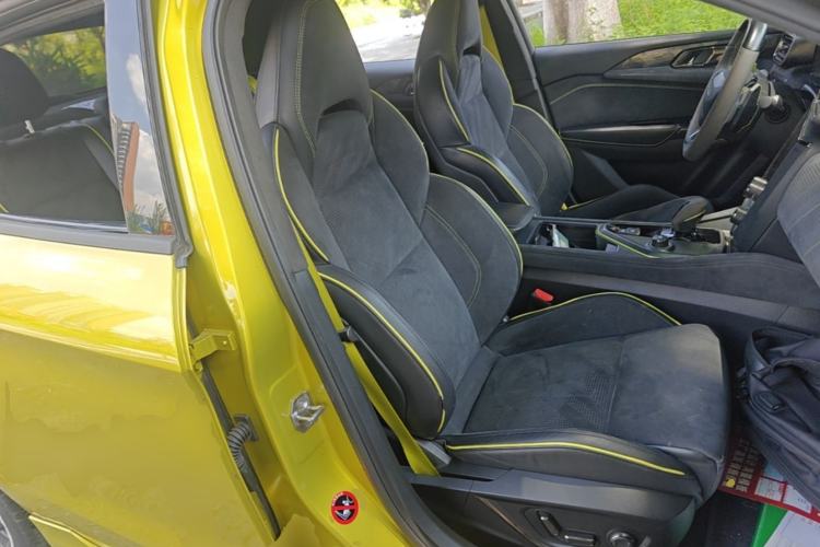 Used Lynk & Co 03 2019 03+ 2.0TD Automatic Wind-Chasing Edition Right Front Seat