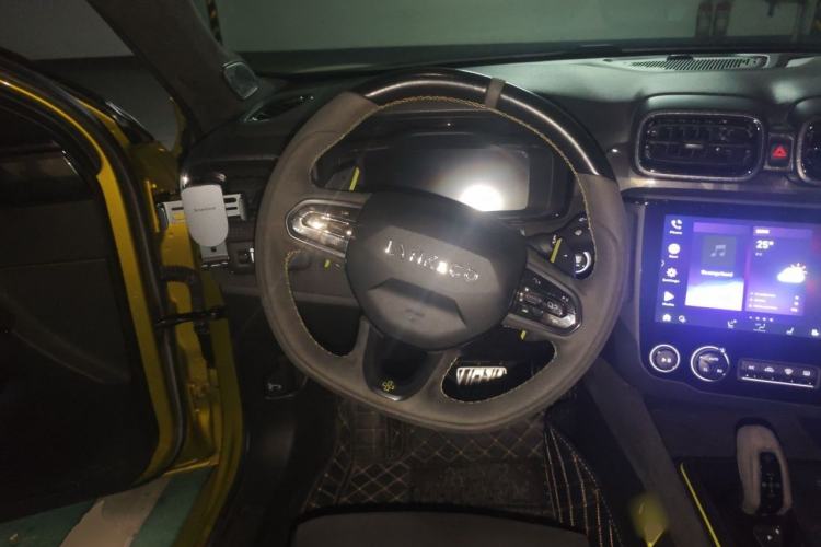 Used Lynk & Co 03 2019 03+ 2.0TD Automatic Wind-Chasing Edition Steering Wheel