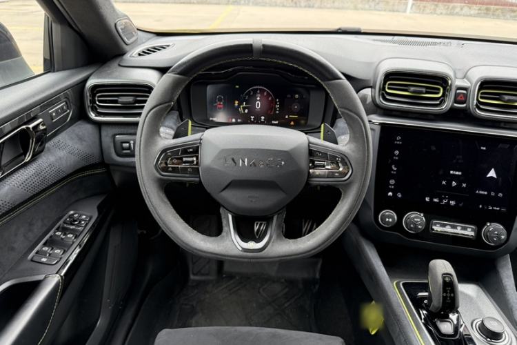 Used Lynk & Co 03 2019 03+ 2.0TD Automatic Wind-Chasing Edition Steering Wheel