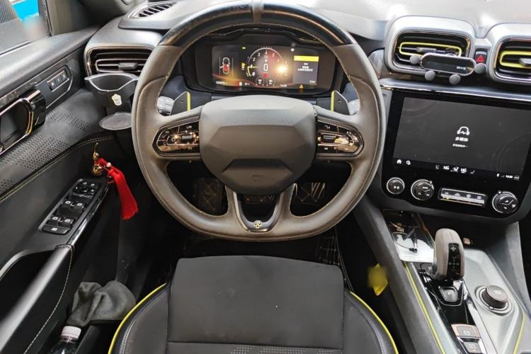 Used Lynk & Co 03 2019 03+ 2.0TD Automatic Wind-Chasing Edition Steering Wheel