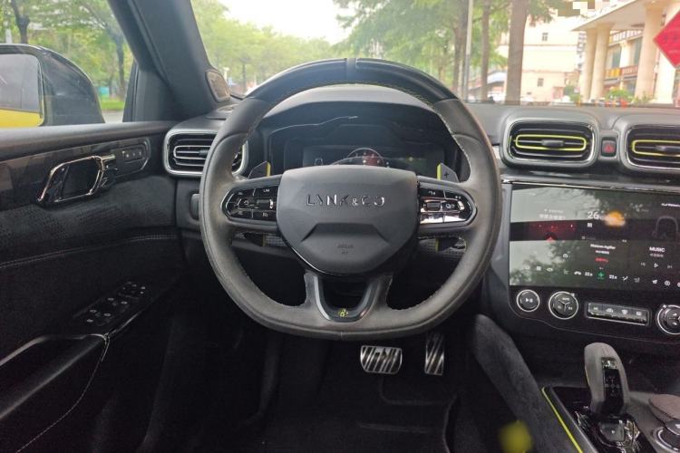 Used Lynk & Co 03 2019 03+ 2.0TD Automatic Performance Package Version Steering Wheel