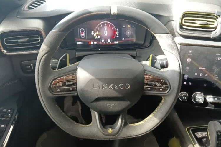 Used Lynk & Co 03 2019 03+ 2.0TD Automatic Wind-Chasing Edition Steering Wheel