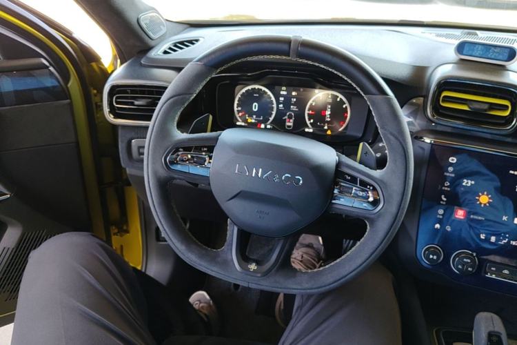Used Lynk & Co 03 2019 03+ 2.0TD Automatic Wind-Chasing Edition Steering Wheel