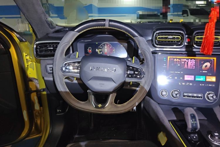 Used Lynk & Co 03 2019 03+ 2.0TD Automatic Performance Package Version Steering Wheel