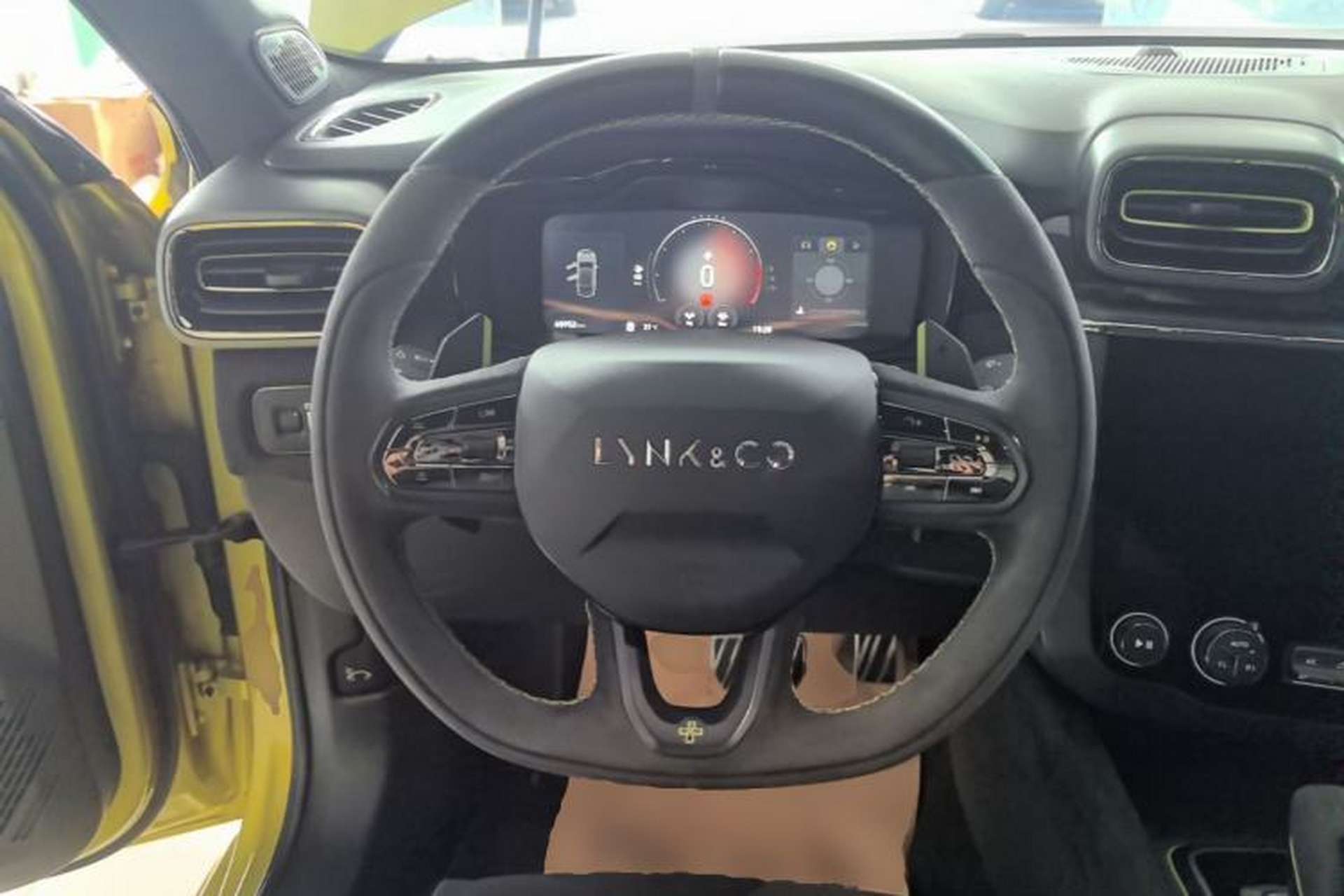 Used Lynk & Co 03 2019 03+ 2.0TD Automatic Wind-Chasing Edition Steering Wheel