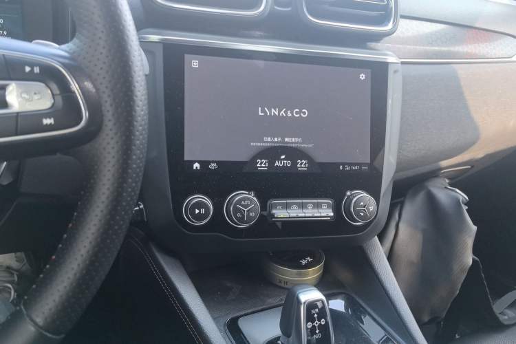Used Lynk & Co 03 2020 1.5TD DCT JingPro Edition Audio And AC Panel