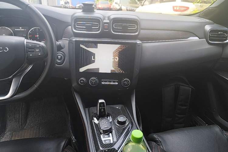 Used Lynk & Co 03 2020 1.5TD DCT Sport Edition Audio And AC Panel