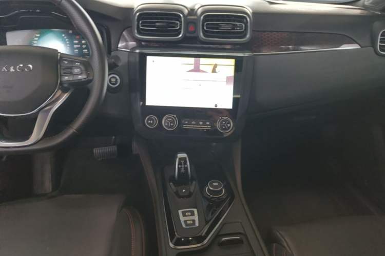 Used Lynk & Co 03 2020 2.0TD Automatic Trend Edition Audio And AC Panel