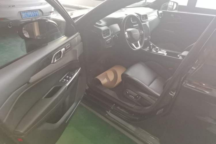 Used Lynk & Co 03 2020 2.0TD Automatic Jing Pro Edition Driver Seat